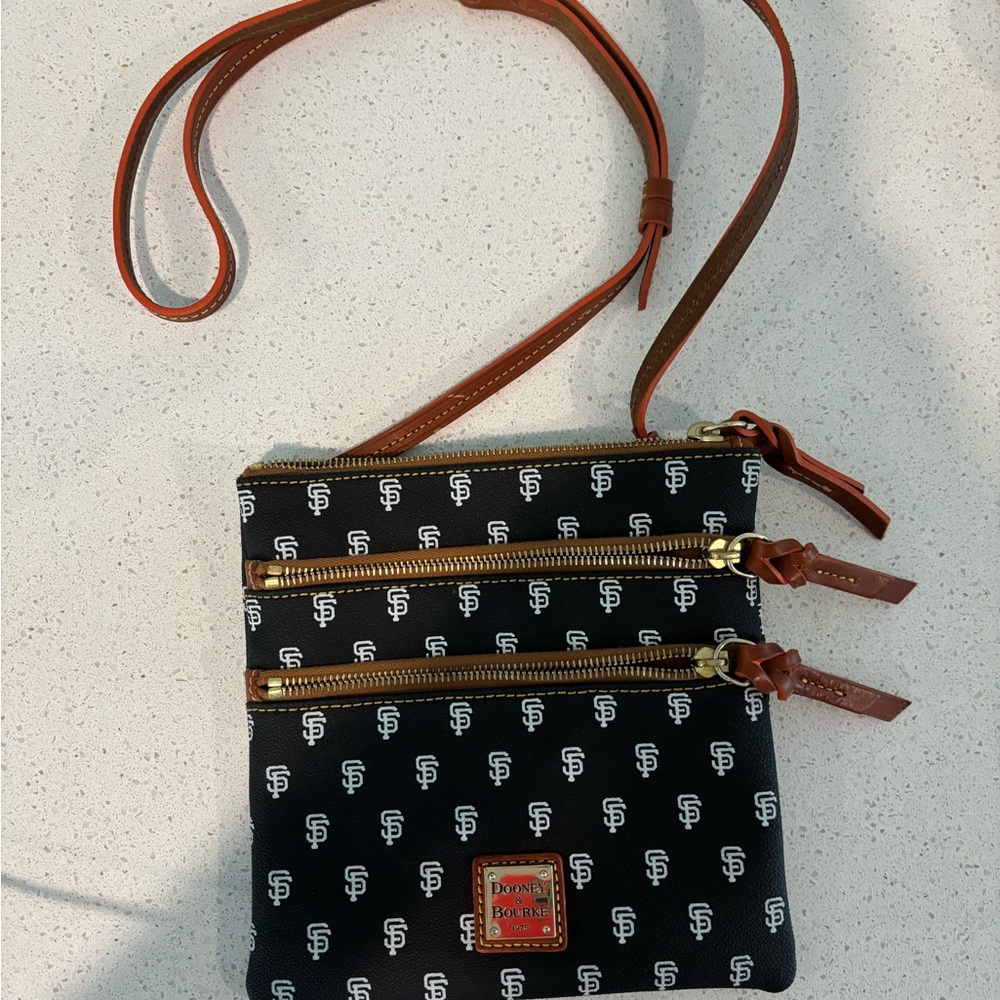 Dooney & Bourke SF Giants crossbody bag MLB